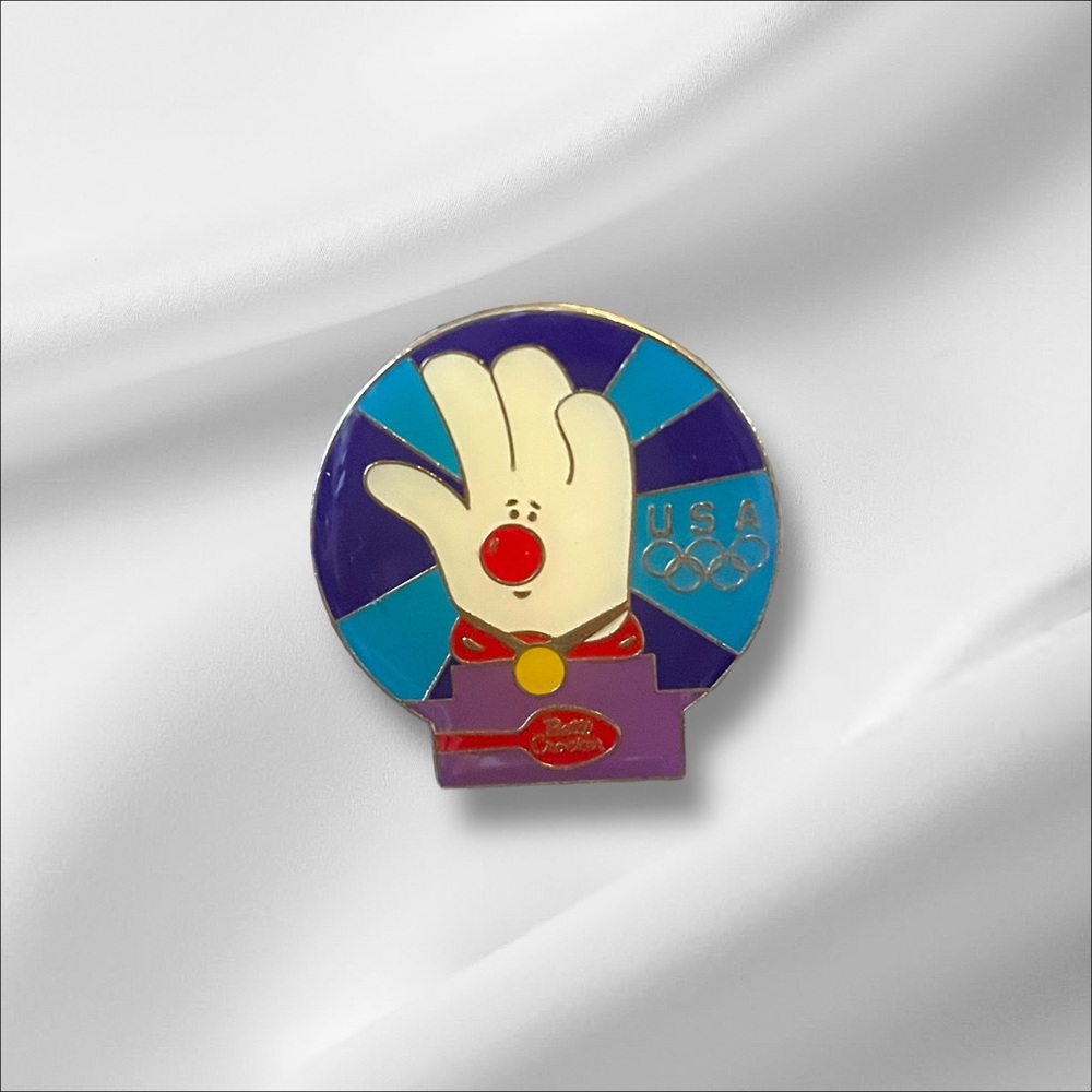 2002 Team USA Olympics Salt Lake City Hand Brooch/Pin